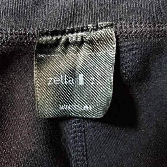Zella Black Workout Capris (2) - Picture 5 of 5